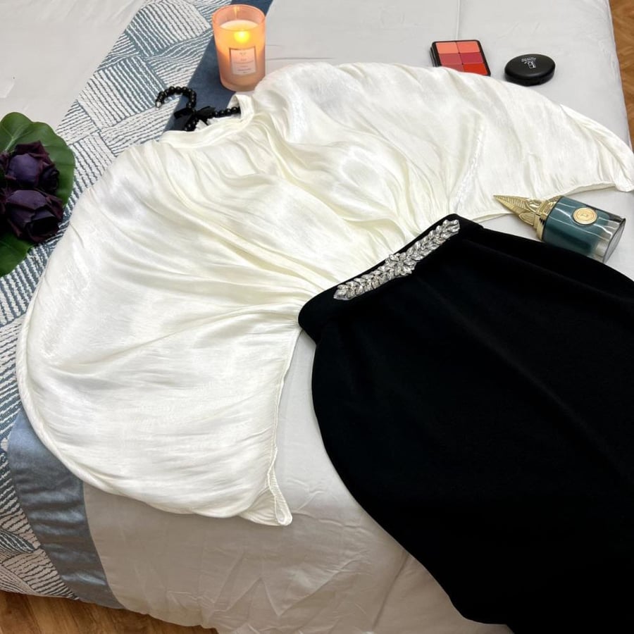 Soft dresses with crinkle