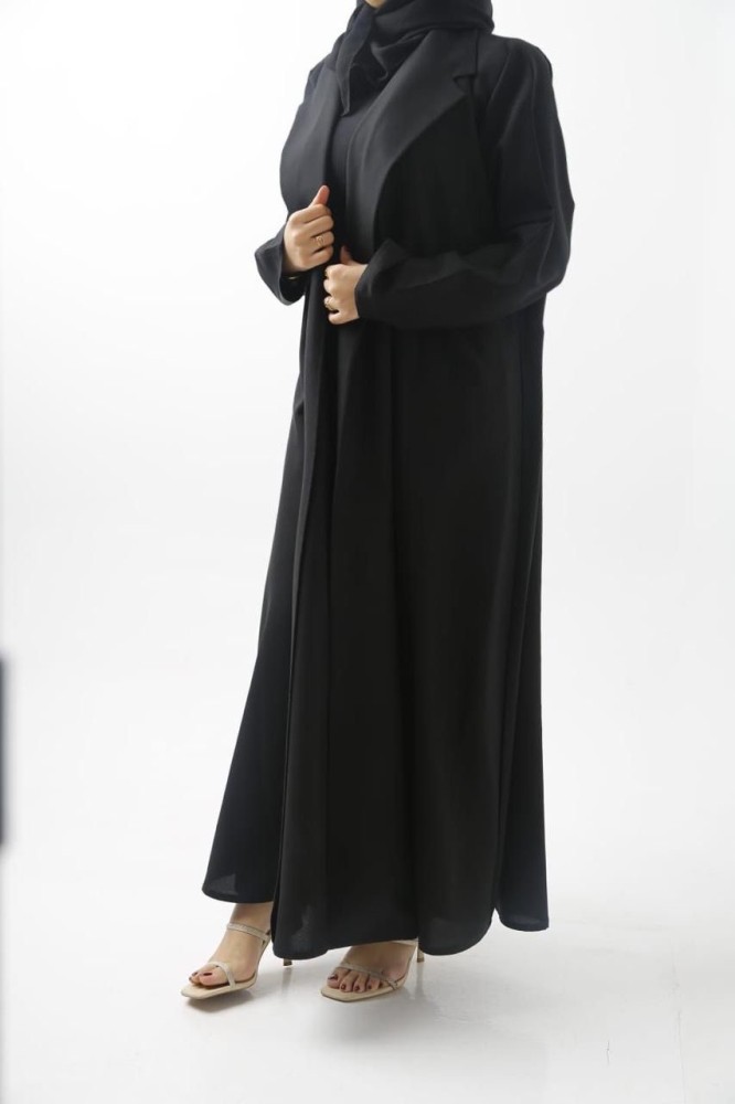 عباية منى