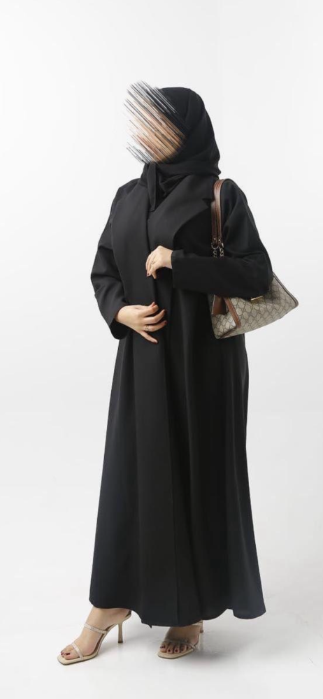 عباية منى