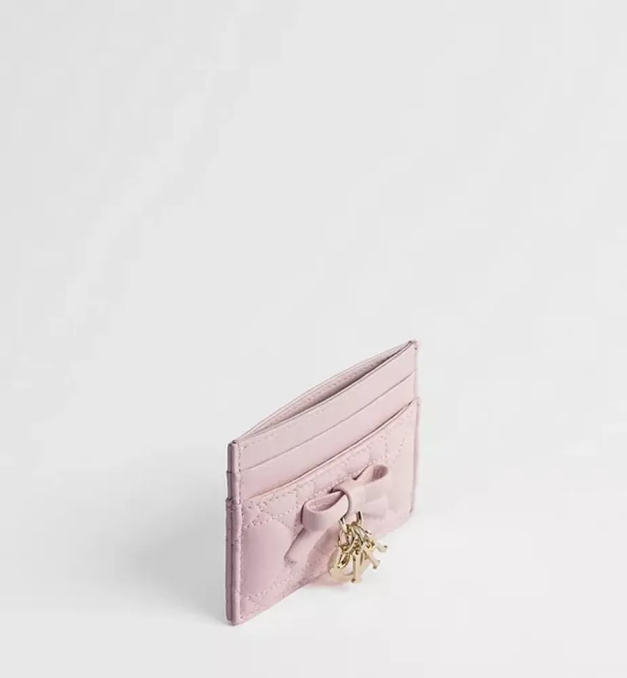 حاملة البطاقات Lady Dior Freesia