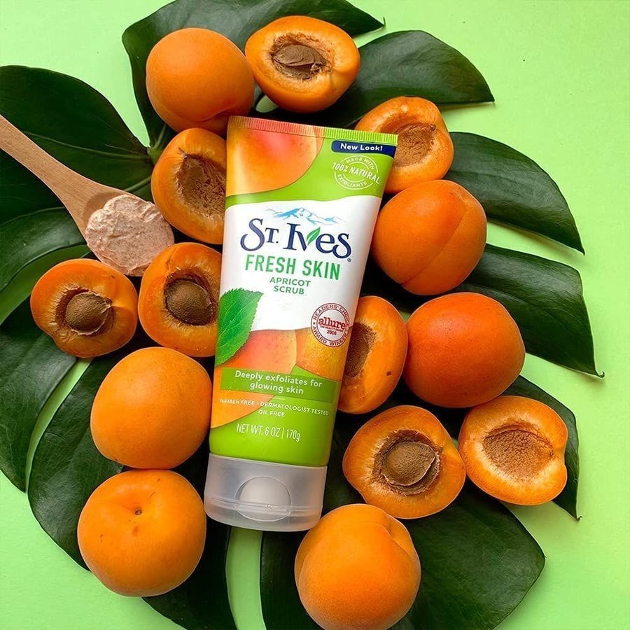 مقشر فريش سكين من سانت آيفز  بالمشمش. 170 جم. St. Ives Fresh Skin Apricot Scrub 170 g
