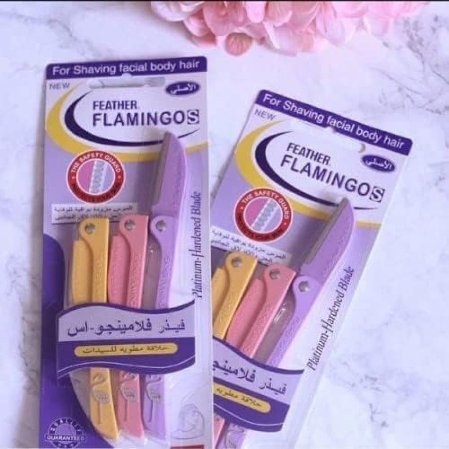 Feather-Flamingo Razor for face and body shaving, 3 blades.