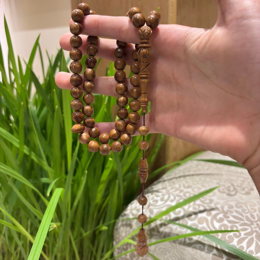 سبحة كوك منقوشة