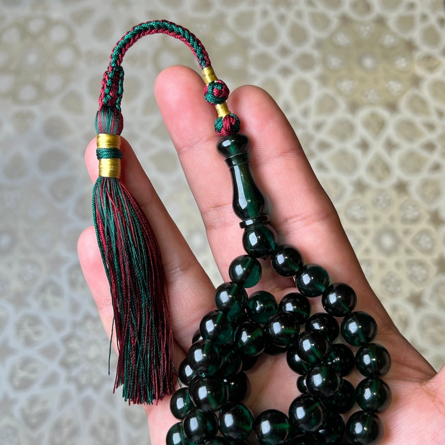 سبحة زعفراني أخضر شفاف