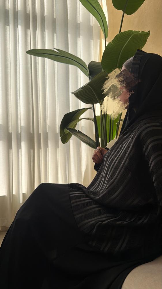 RN60, نوع القماش:  حرير جاكار مقلم، اسود الاصيله