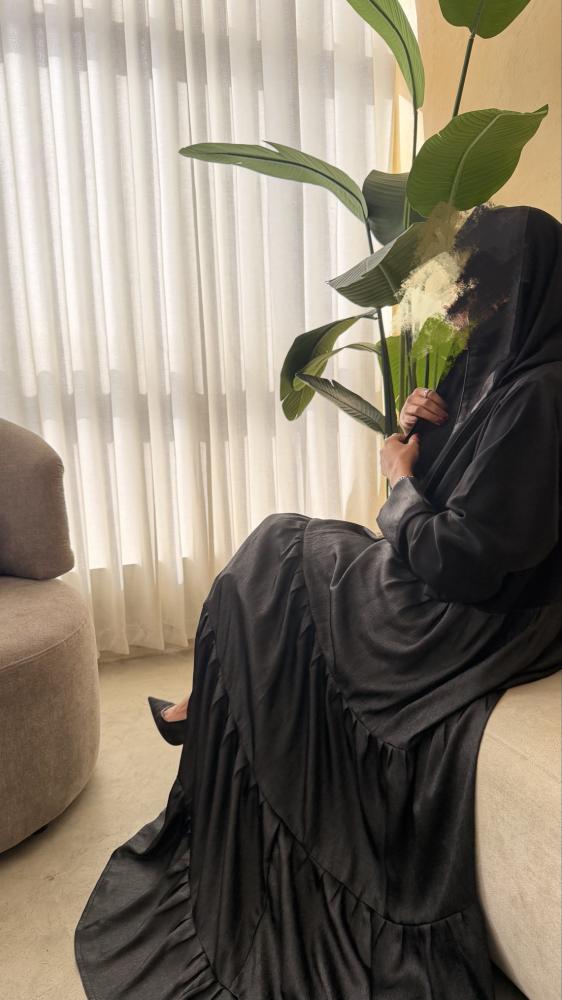 RN59, نوع القماش:  اسود ساده ياباني، كريب مكسر