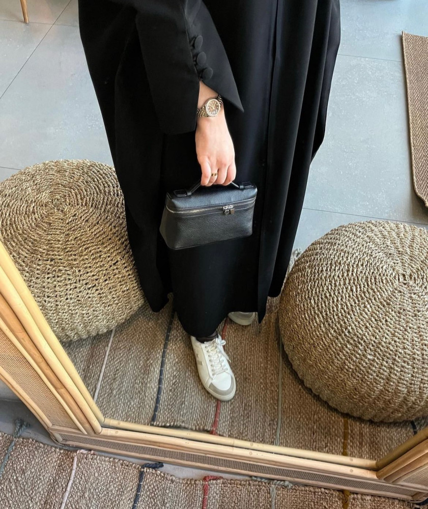 عبايه H104