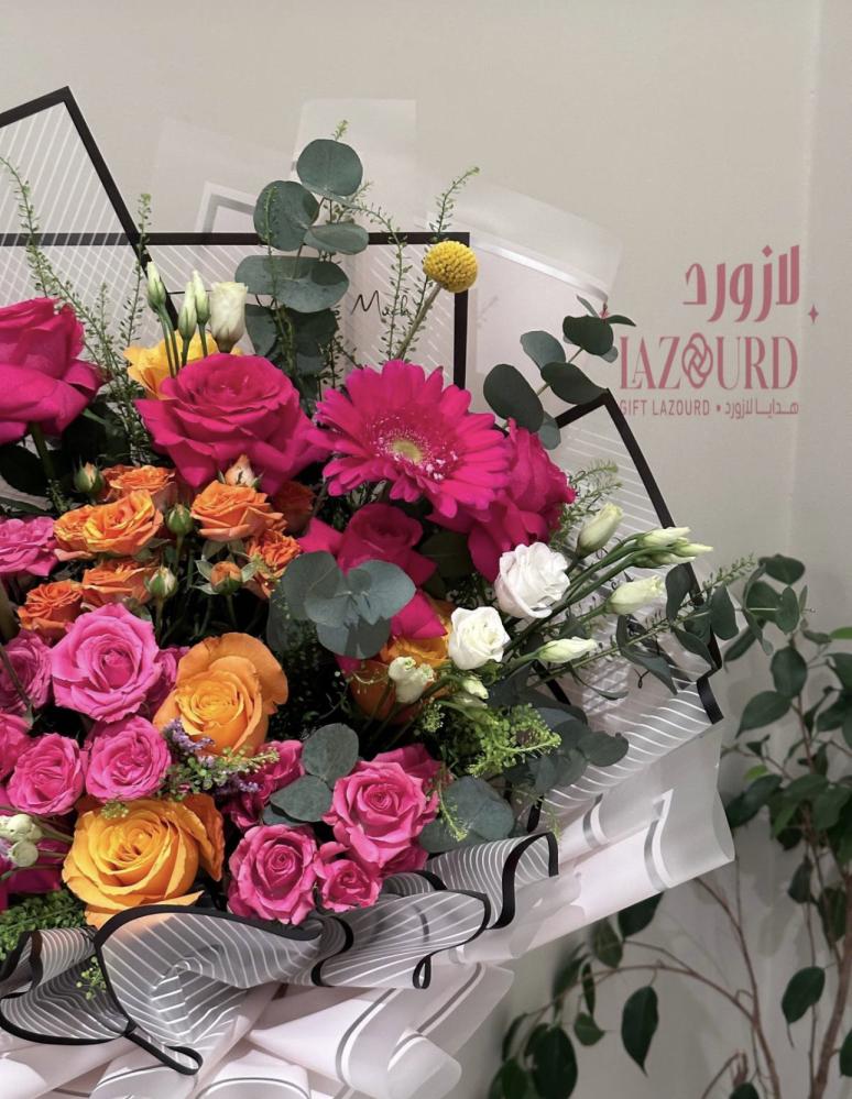 باقة ورد بالوان دانكن | Duncan's Colored Rose Bouquet