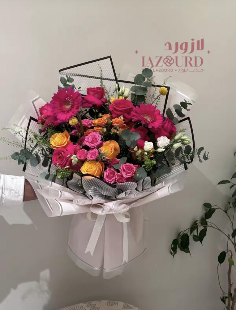 باقة ورد بالوان دانكن | Duncan's Colored Rose Bouquet