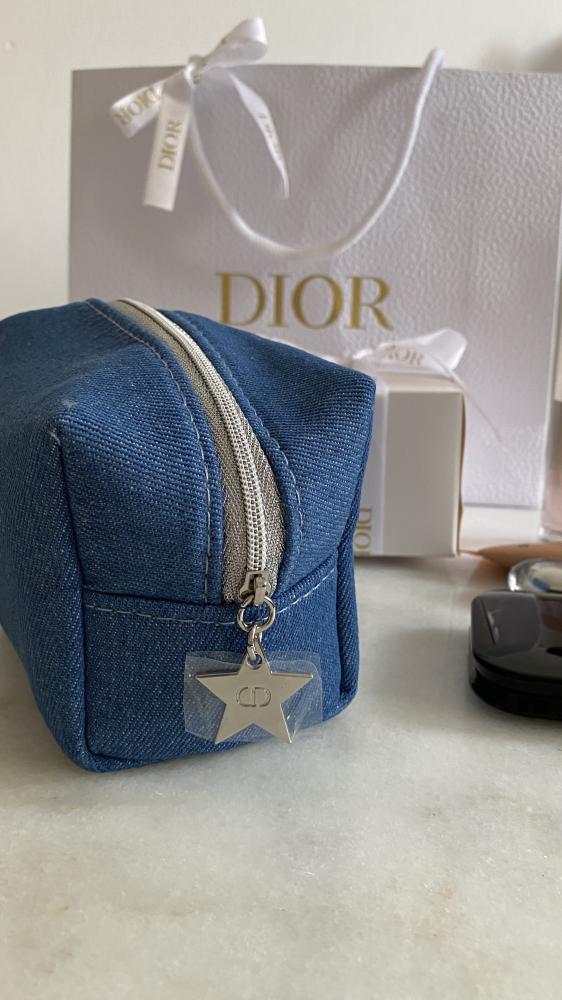 حقيبه ميك اب Dior