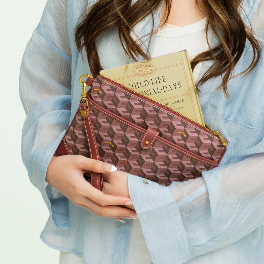 Leandro Pouch - Burgundy
