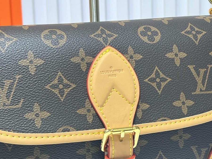 لويس فيتون مقاس24cm