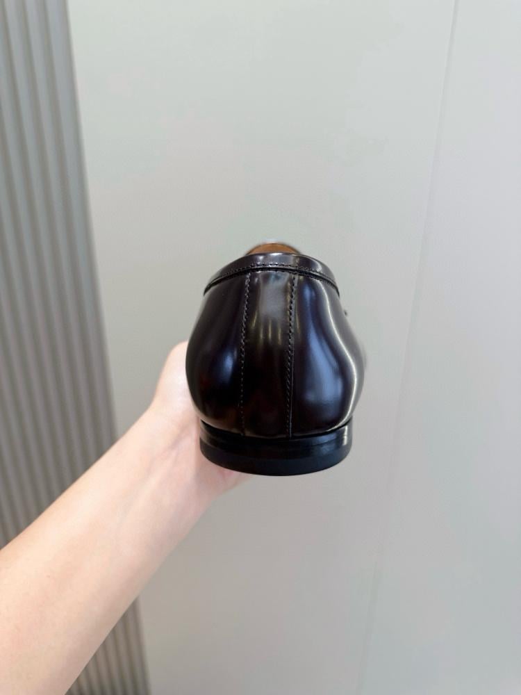 Gucci shoes