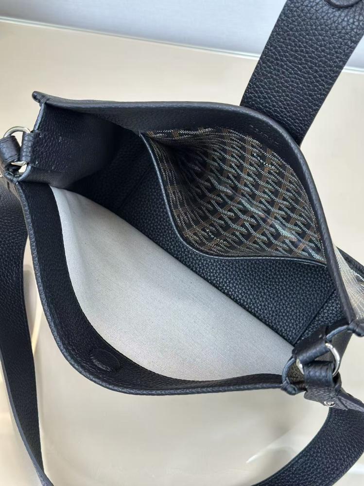 شنطه جويارد مقاس 28cm