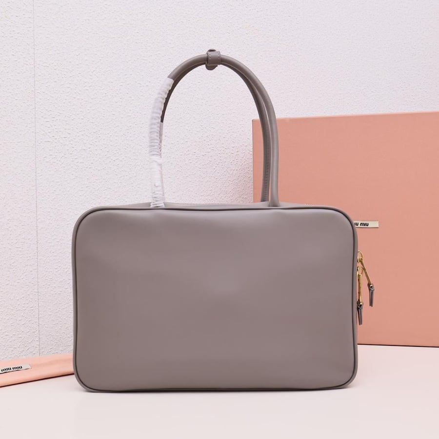 ميو ميو Beau مقاس 34cm