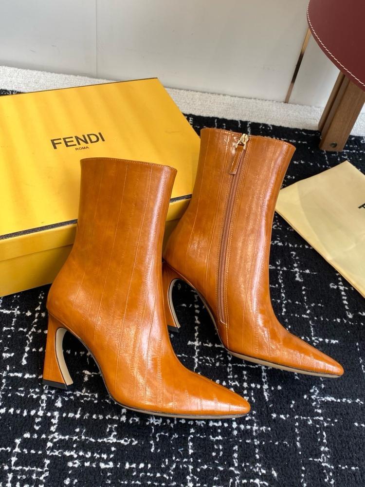 بوت فندي ارتفاع 6cm