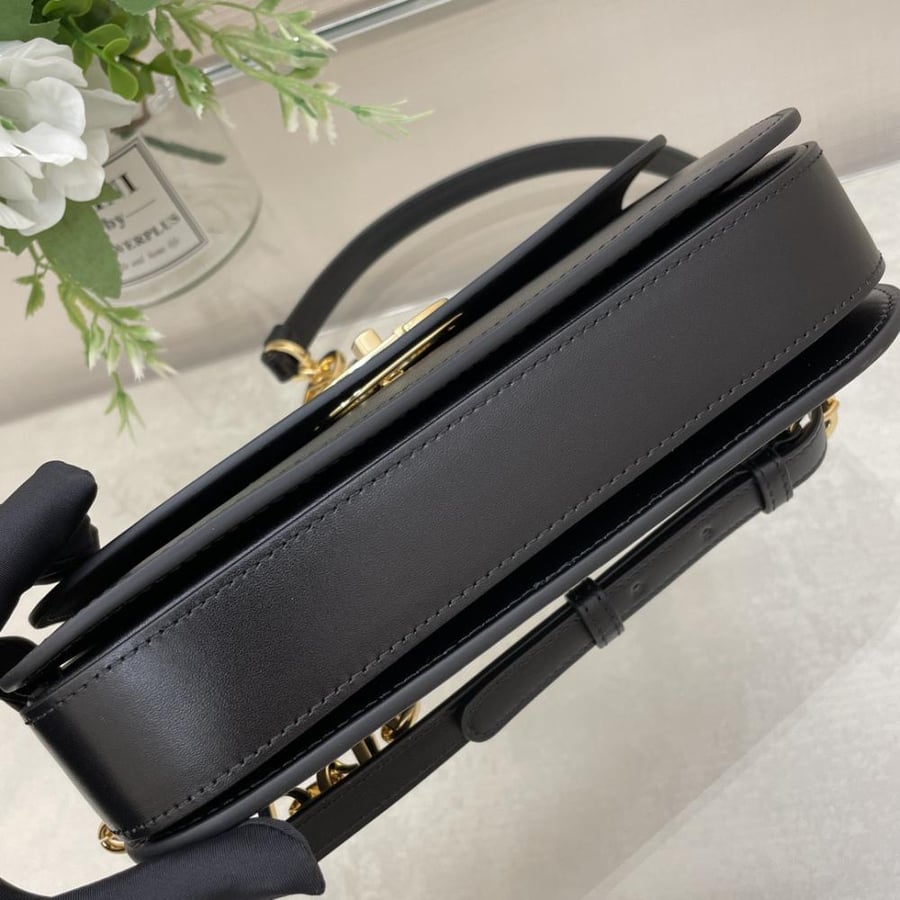ديور ‏DIOR BOBBY East-West مقاس 22cm