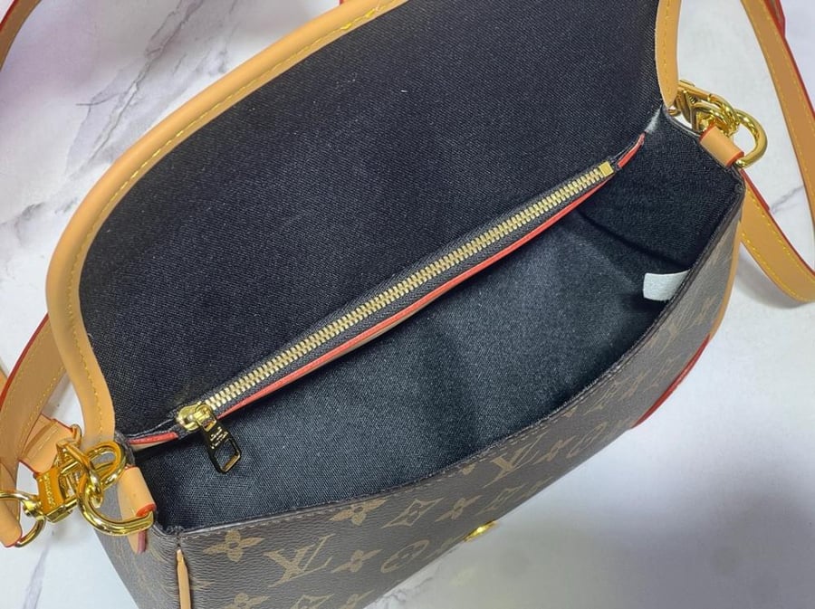 لويس فيتون مقاس24cm