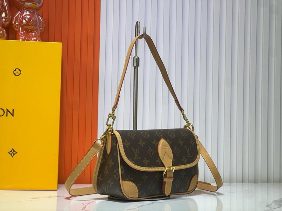 لويس فيتون مقاس24cm