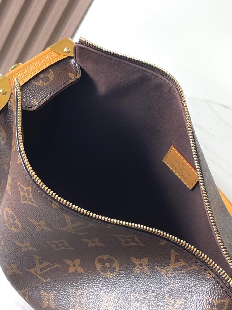 لوي فيتون SIDE TRUNK مقاس23.5cm