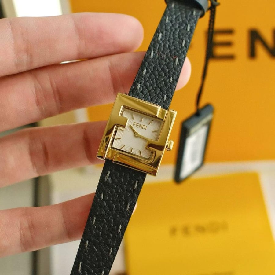 Fendi watch size 28mm