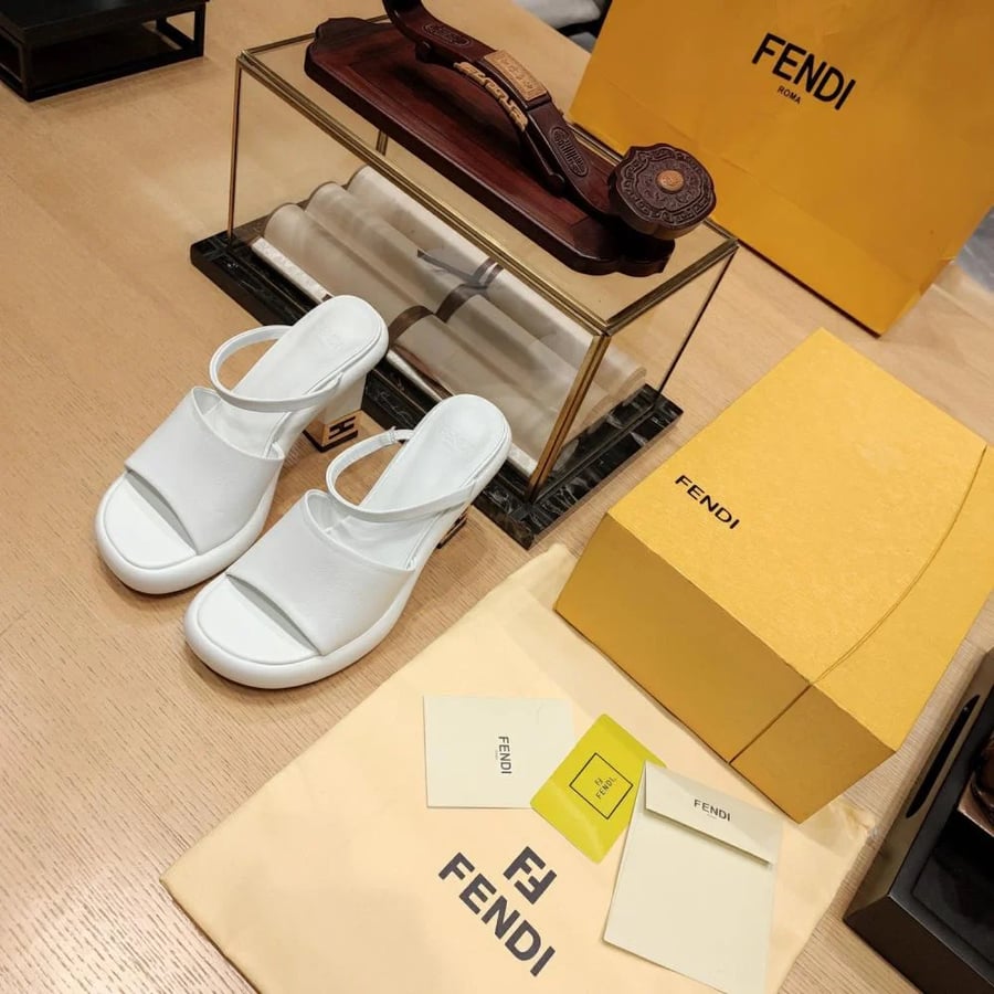 Fendi heel