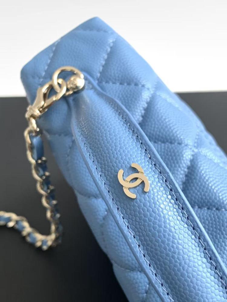 Chanel 25C size 19.5cm