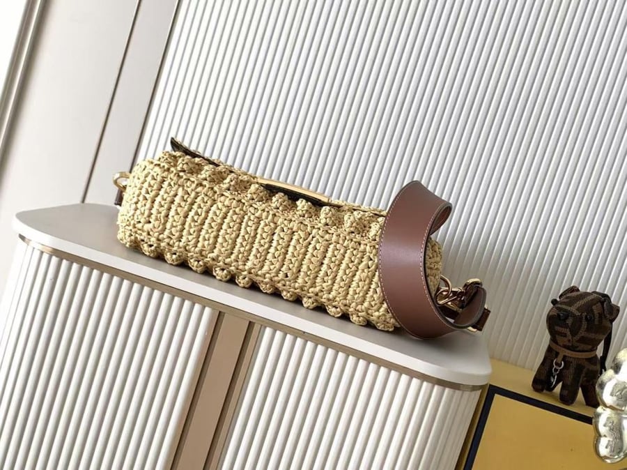فندي مقاس 27cm