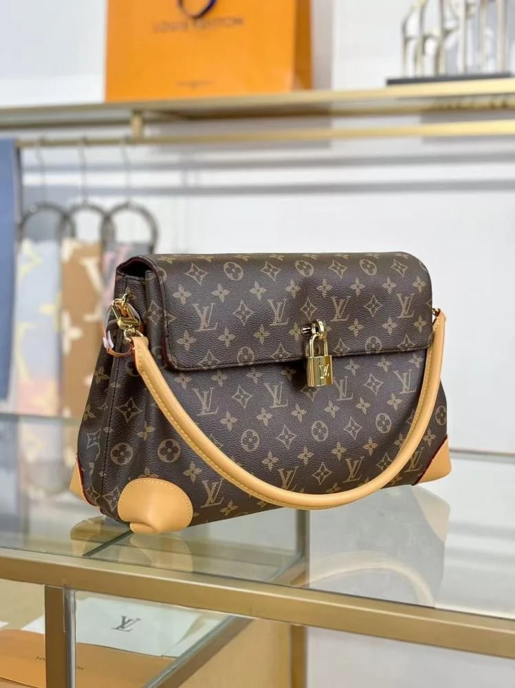 شنطه لوي فيتون مقاس 36cm