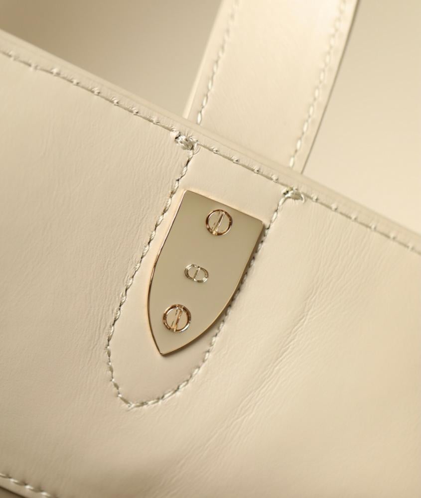 ديور Toujours مقاس 18.5cm