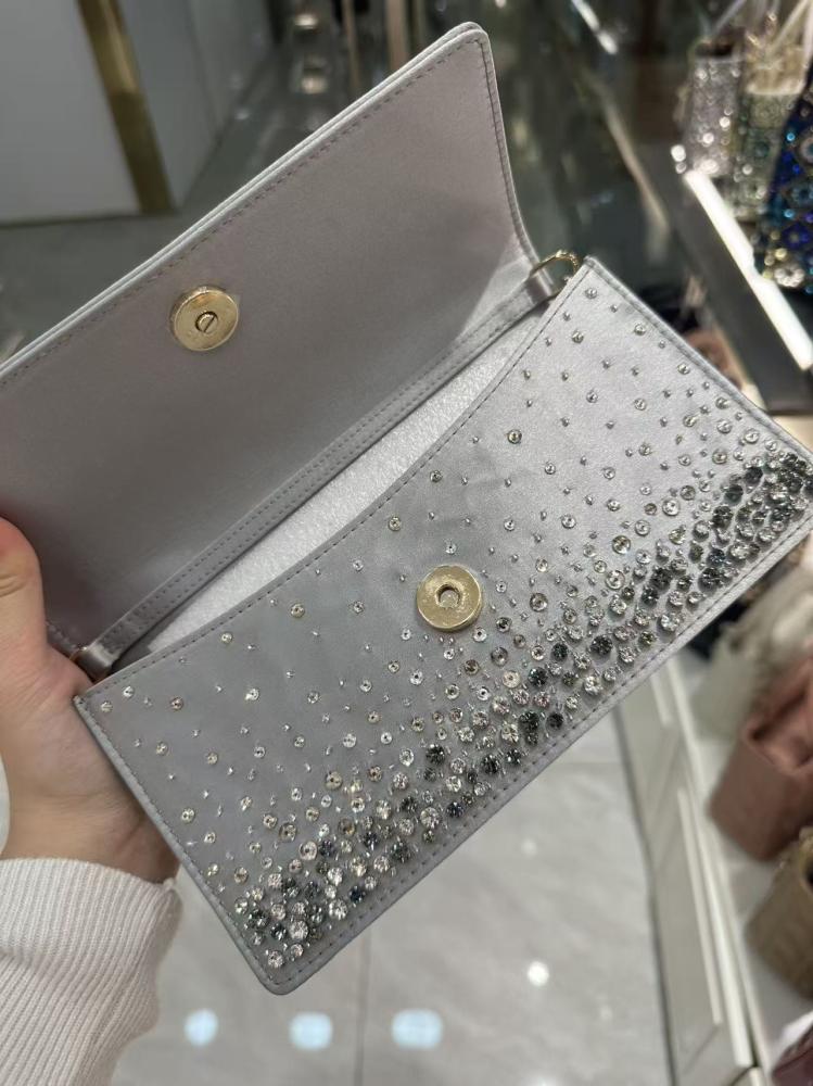 Diors size 21 cm