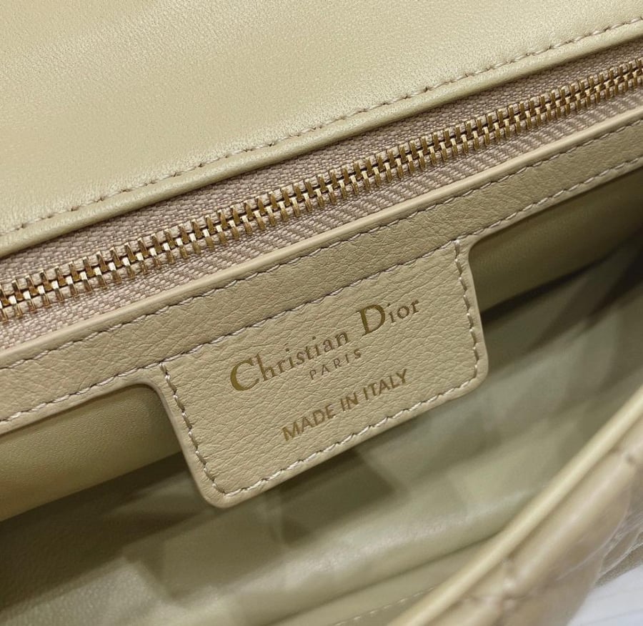 ديور Miss Caro مقاس 19cm