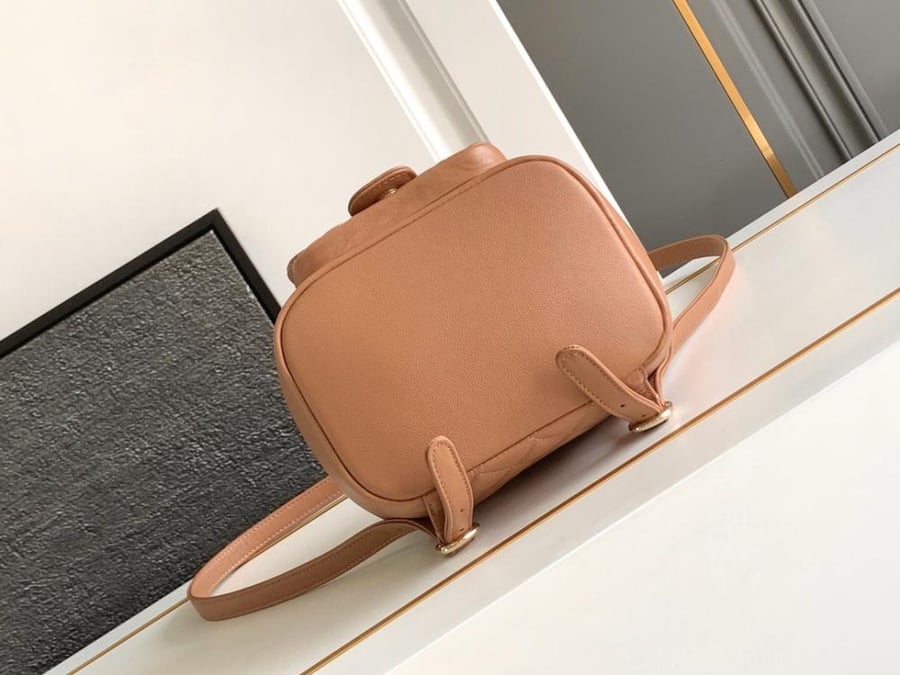 شانيل 24p مقاس 18.5 cm