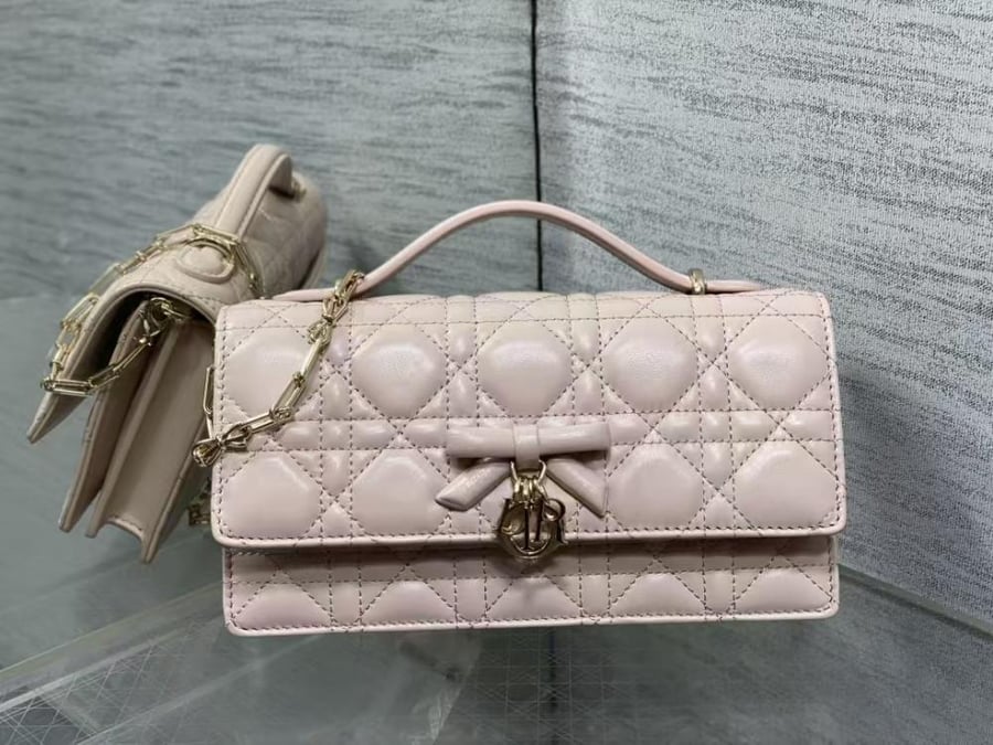 Lady clutch bag size 21cm