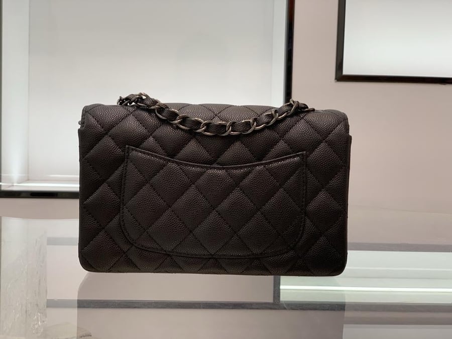 Chanel Classic size 20cm