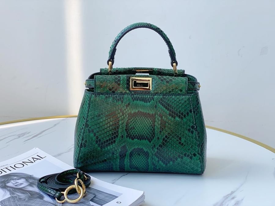 Fendi Peekaboo Petit size 20cm
