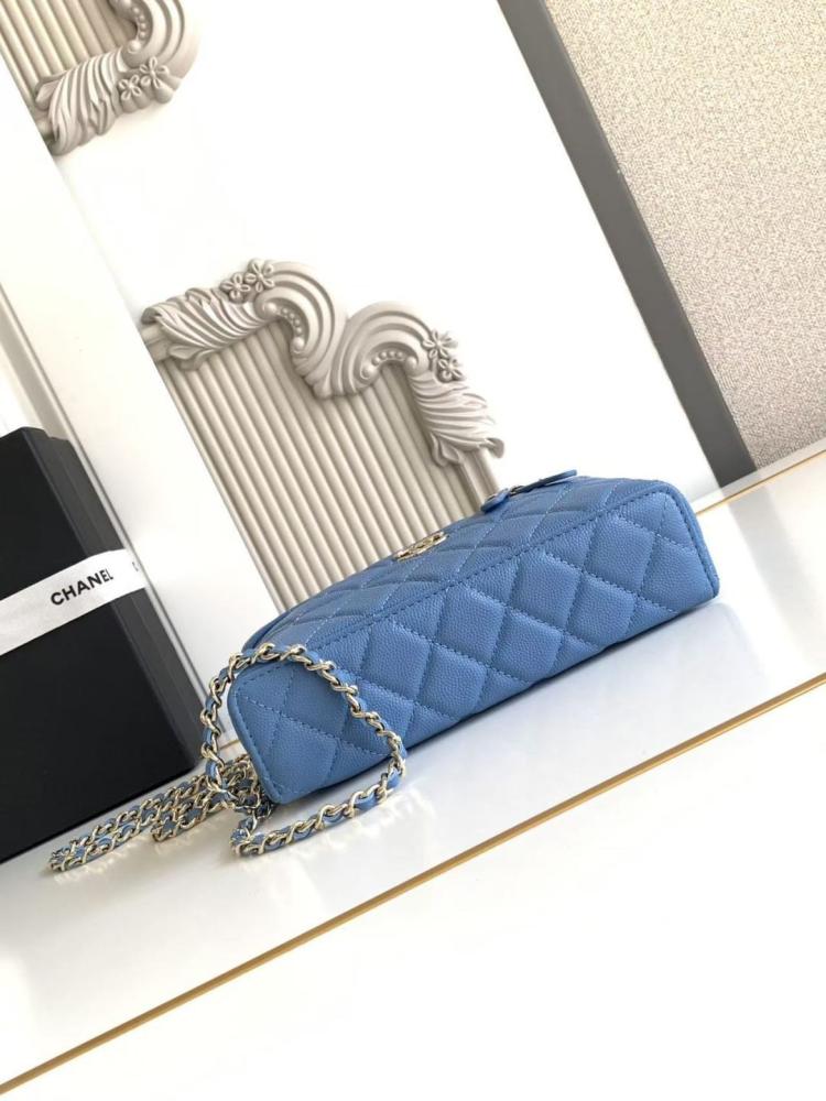 Chanel 25C size 19.5cm