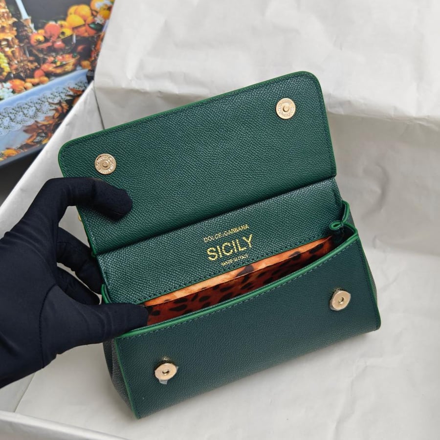 Dolce & Gabbana size 18