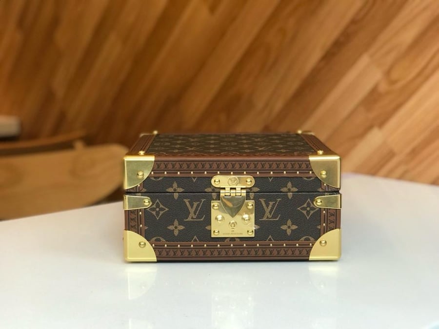 Louis Vuitton accessories box