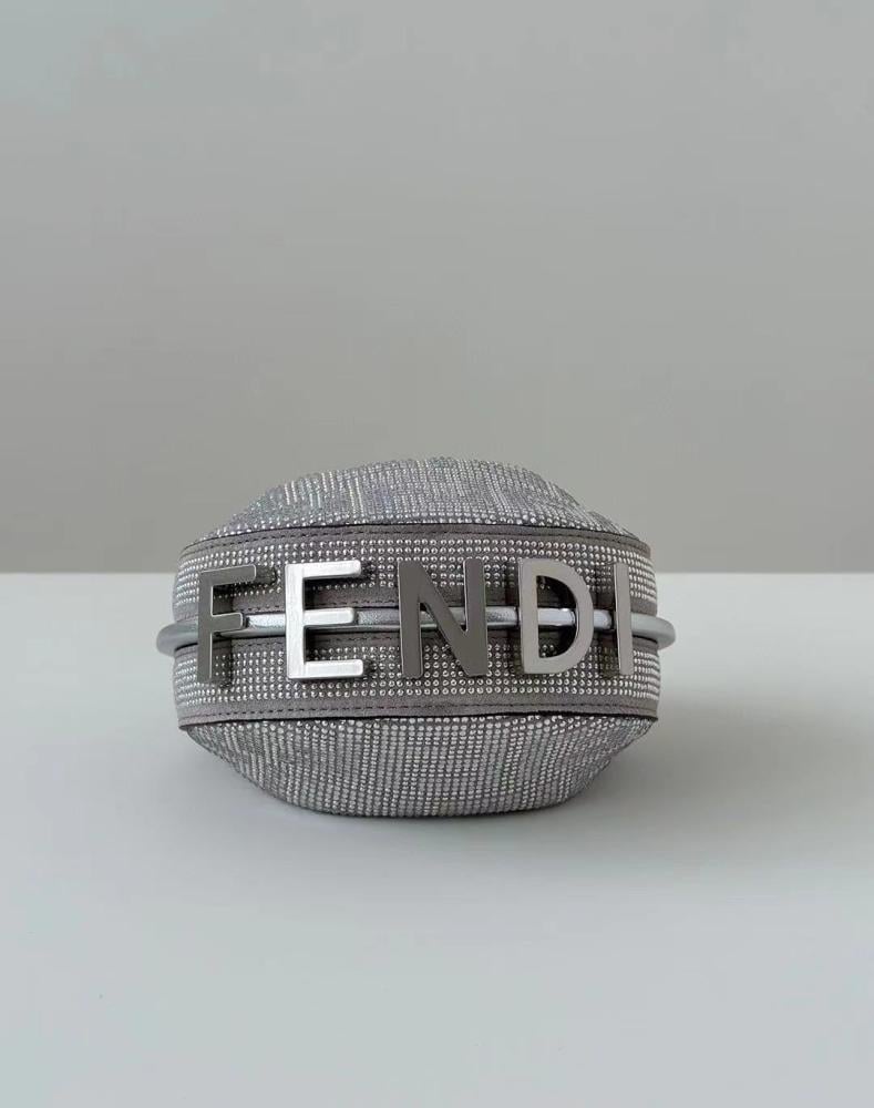 Fendi size 16.5cm