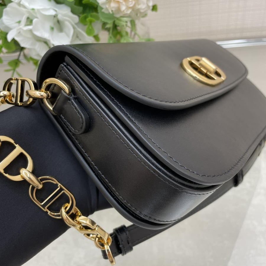 ديور ‏DIOR BOBBY East-West مقاس 22cm