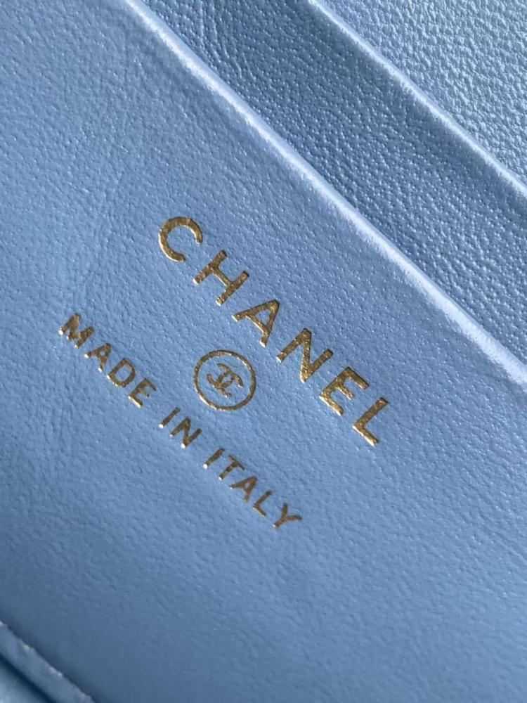 Chanel 25C size 19.5cm