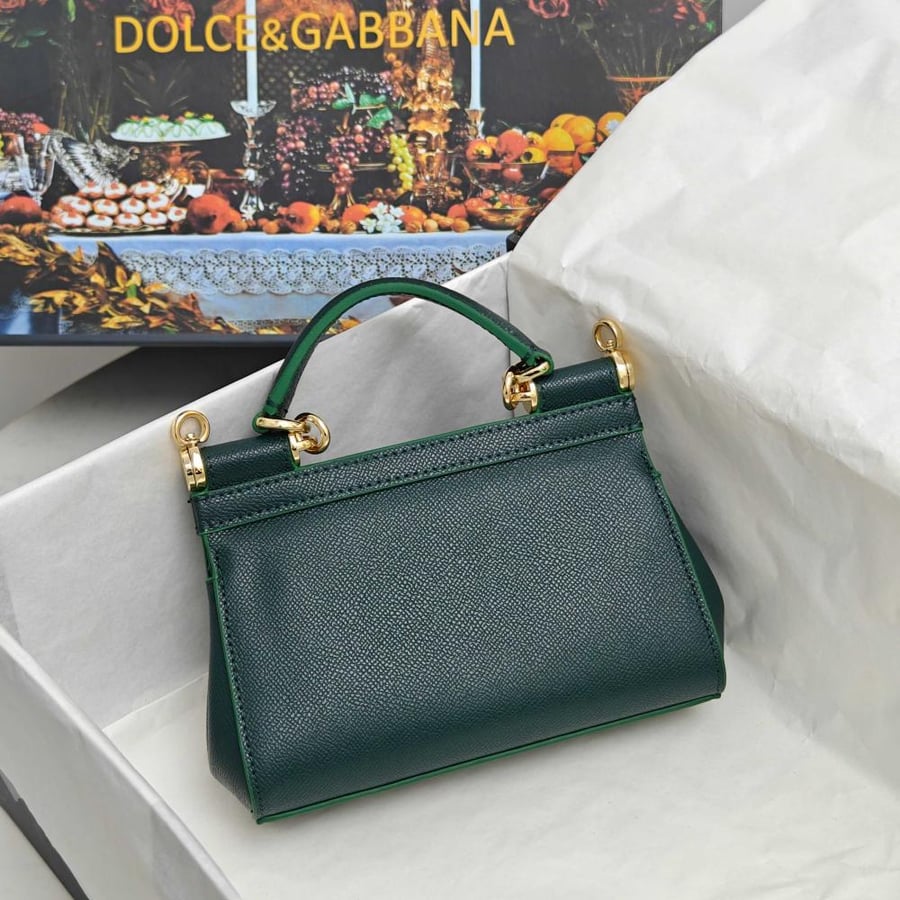 Dolce & Gabbana size 18