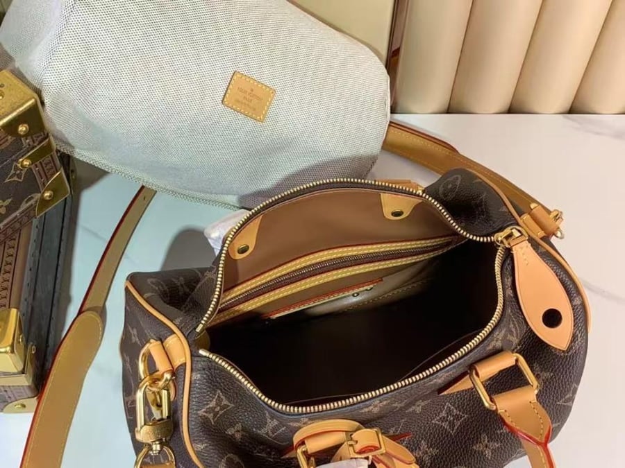شنطه لوي فيتون مقاس 25 cm