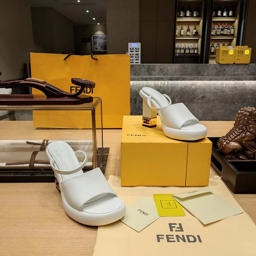 Fendi heel