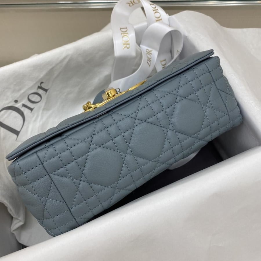 ديور Miss Caro مقاس 19cm