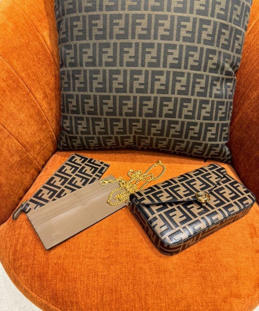 فندي كروس مقاس 22cm