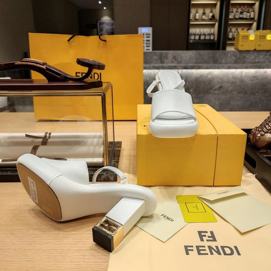Fendi heel