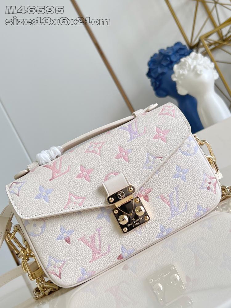 لوي فيتون ‏ Pochette Métis مقاس13.5cm