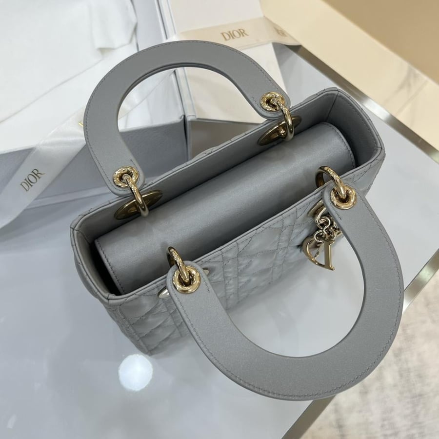 ليدي ديور سمول مقاس 20cm